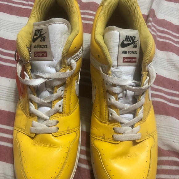 Supreme x Nike Air Force 2 “Yellow” - Picture 1 of 3